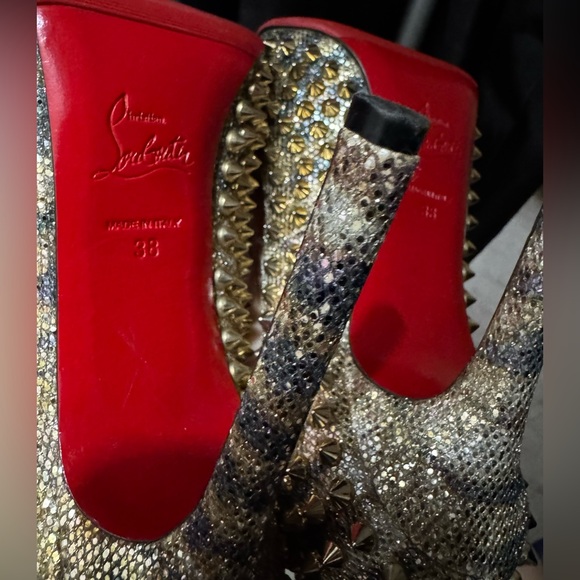 Louboutin heels - Picture 3 of 9